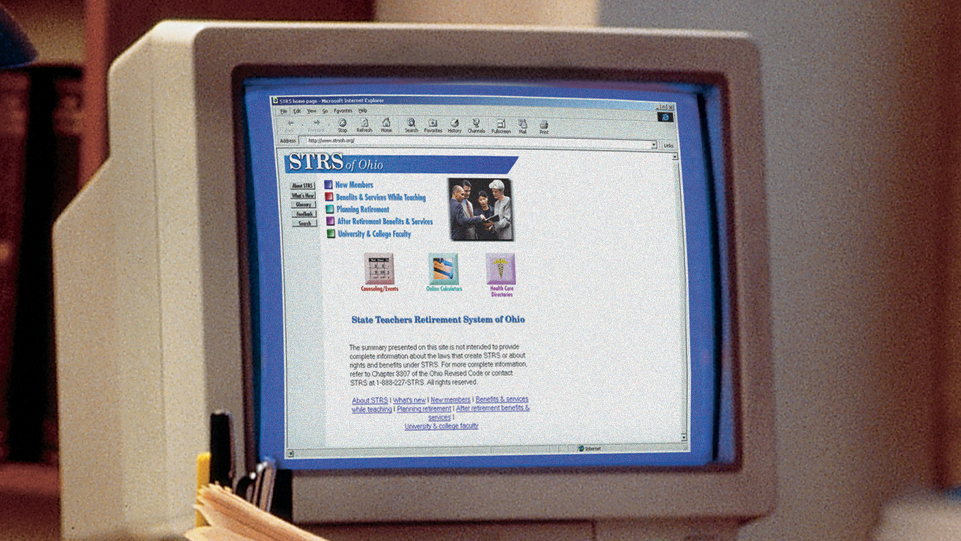 The STRS Ohio website in 1997 displayed on a desktop computer.